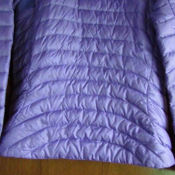 The North Face Lavender Women's Lightweight Cold Weather Puffer Jacket S - Picture 12 of 15